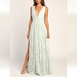 NWT Lulus Sweet Sophistication Sage Green Burnout Floral Maxi Dress